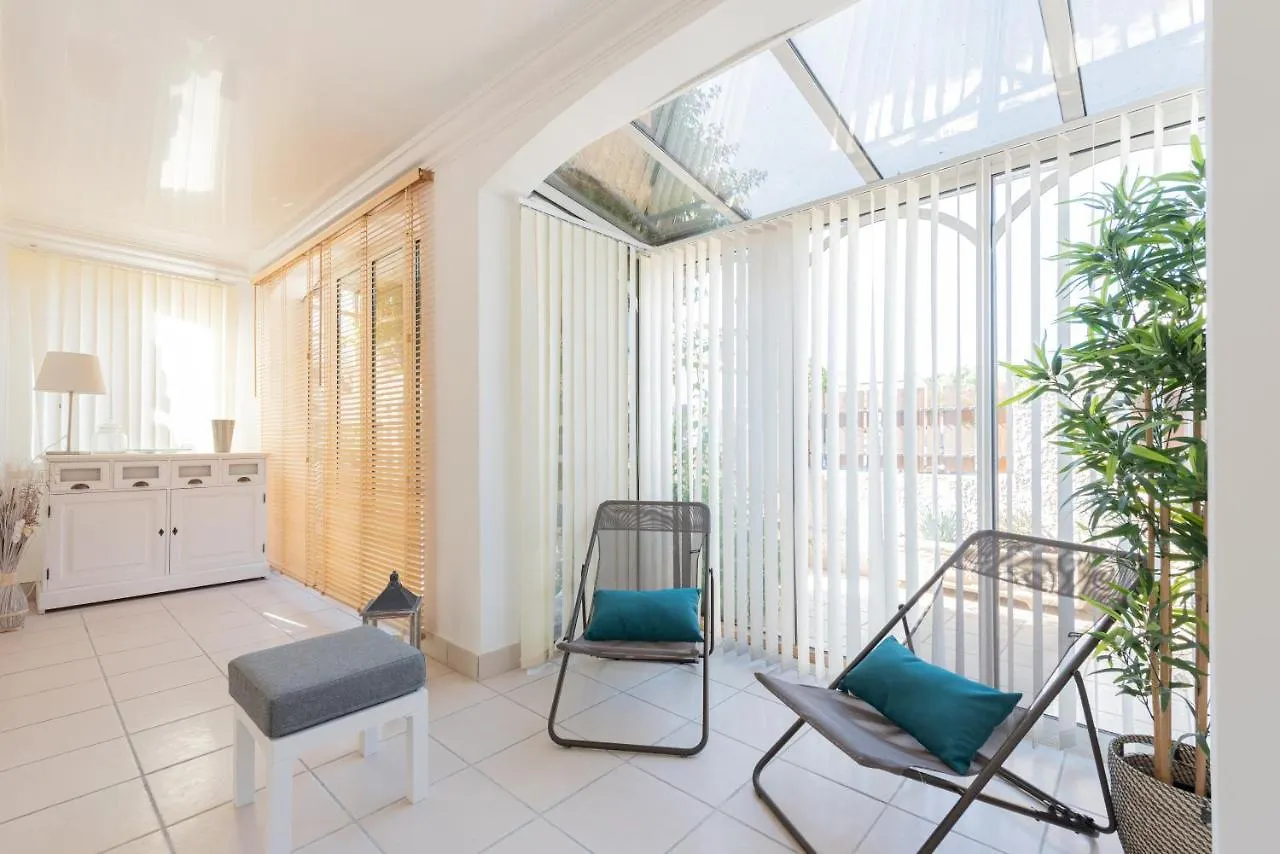 Maison Cosy Avec Petite Piscine Six-Fours-les-Plages 0*,  France