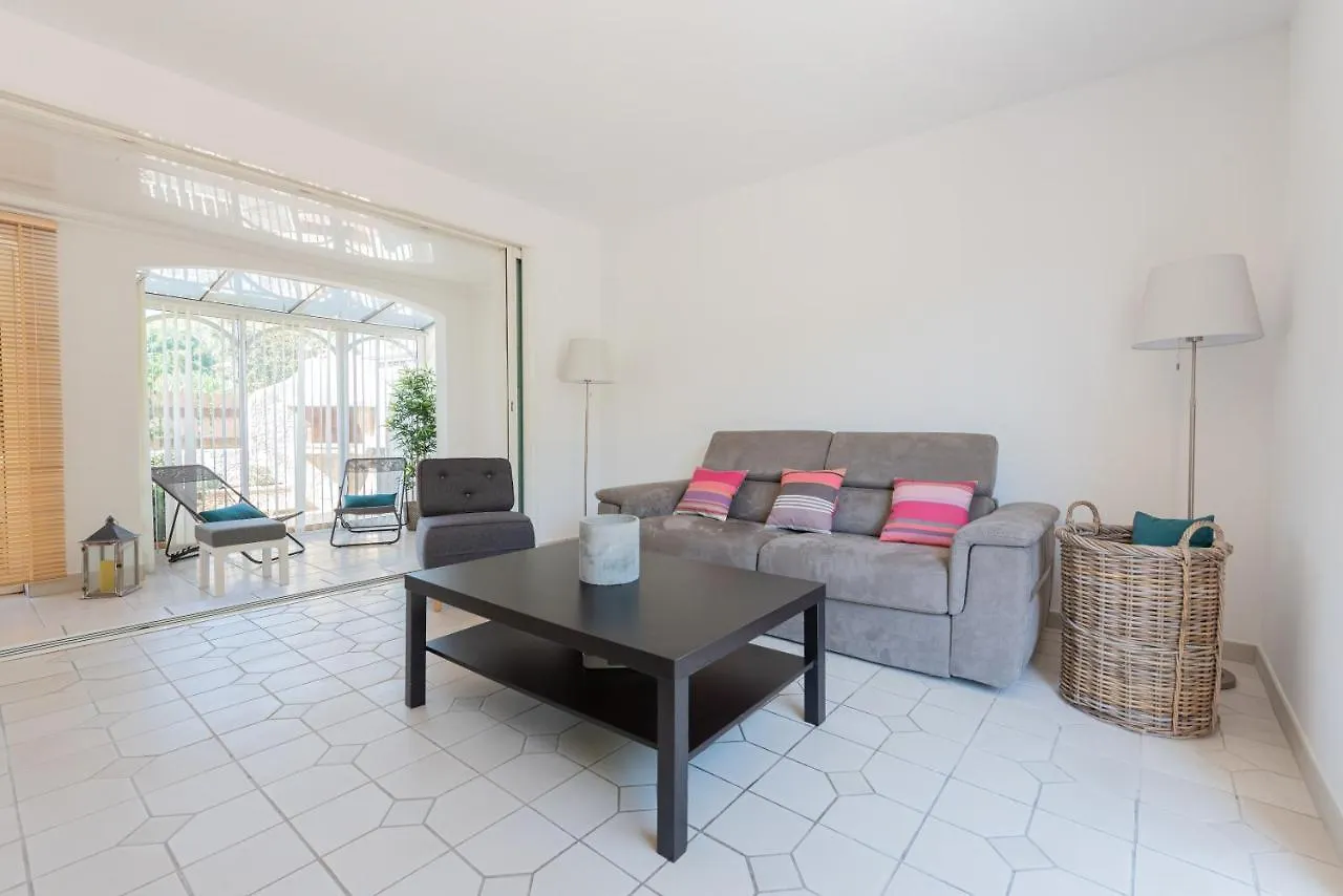 Maison Cosy Avec Petite Piscine Six-Fours-les-Plages 0*,  France