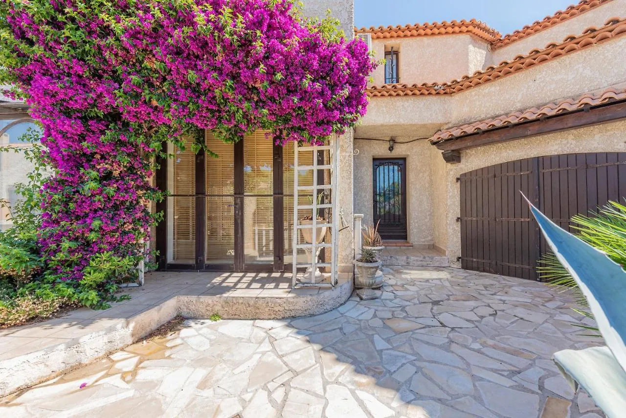 Maison Cosy Avec Petite Piscine Six-Fours-les-Plages 0*,